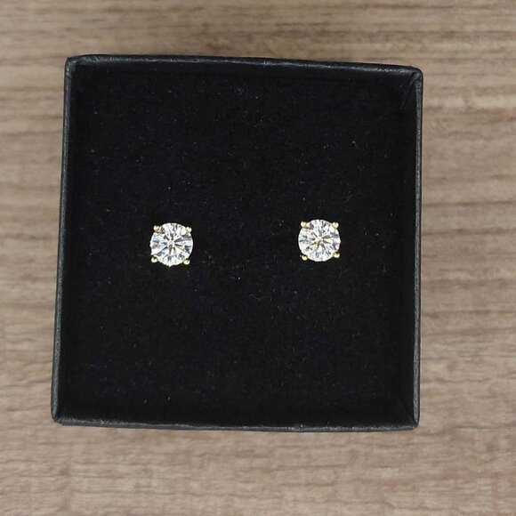 Gold 0.5 Carat Moissanite 925 Silver Sterling Stud Earrings - Picture 1 of 9
